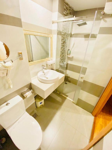 Bathroom 3, Sun Hotel Ben Thanh Market, District 1