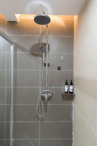Bathroom 3, UPINN Henan Jiaozuo Jiefang District Heping Street, Jiaozuo