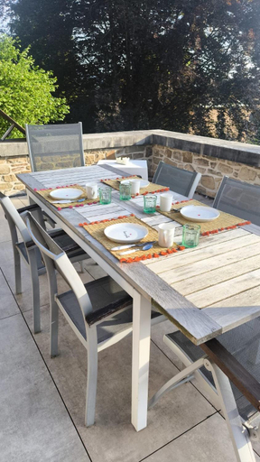 Food & Drinks 5, Le Castel Mosan, Namur