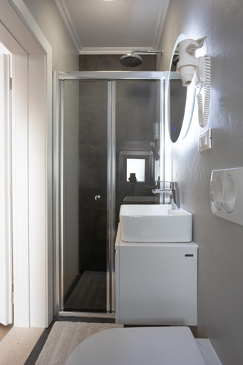 Bathroom 2, Orsan Residence Apartment, Dubrovnik
