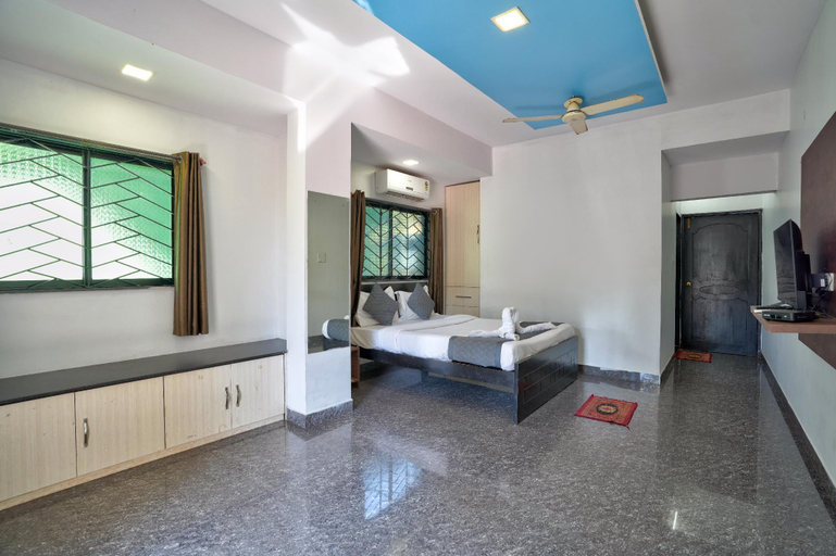 Bedroom 2, Beach Edge Calangute, North Goa