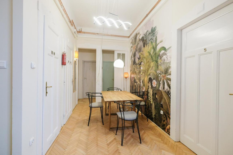 Others 5, Acacia Private Rooms & Studios, Budapesti