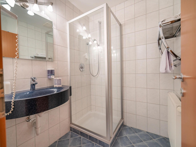Bathroom, Apartment in Neustift near Ski Lift, Innsbruck Land
