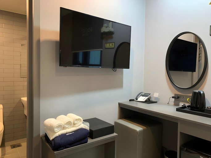 Bathroom 3, Haeundae Society Hotel, Haeundae