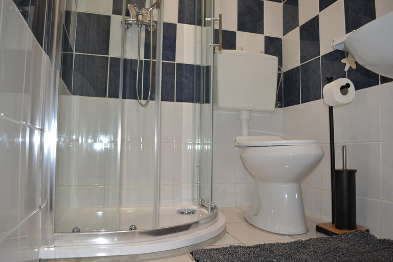 Bathroom 3, Apartments REM-PIFRA, Novalja