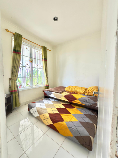 Others 4, Villa Blessing Hills A9, Bogor