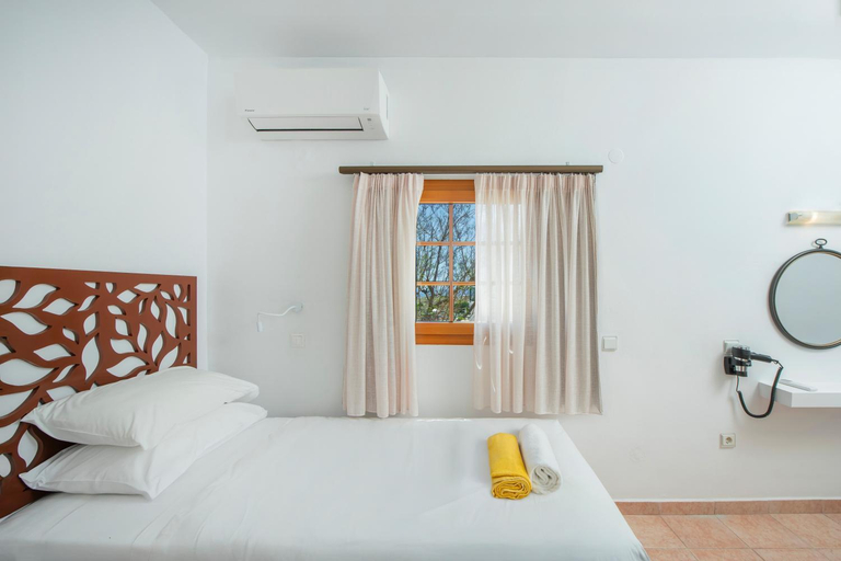 Bedroom 3, KRANA HOTEL, South Aegean