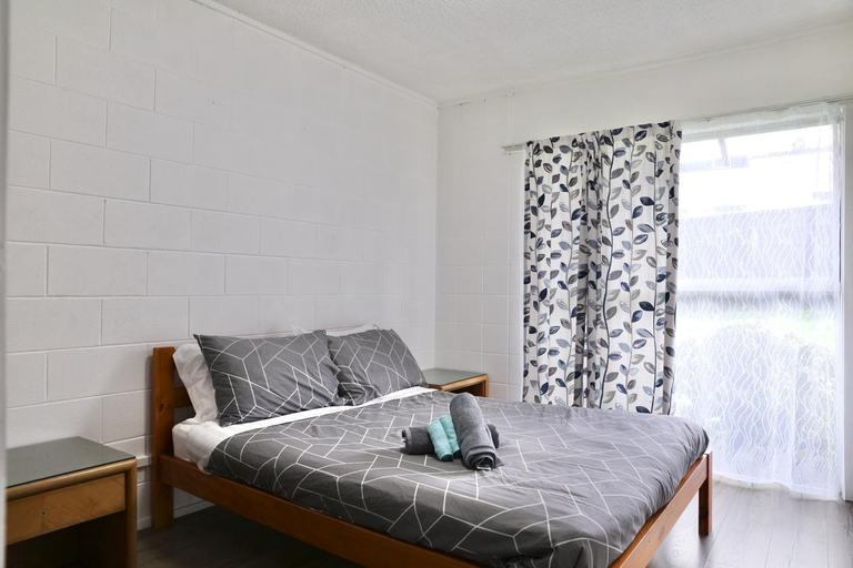 Bedroom 4, Mt Roskill Motel, Waitakere