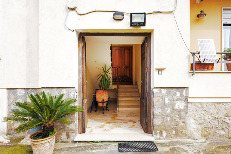 Exterior & Views 2, Mythos House, Napoli