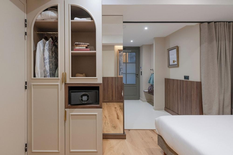 Bedroom 2, Hôtel Saint Paul Lyon, Rhône