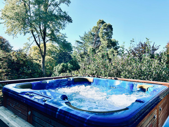 Sport & Beauty 2, Mountain Villa with Spa and Lush Gardens, Yarra Ranges - Dandenongs