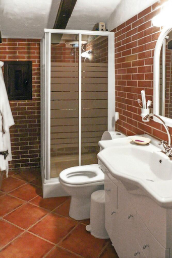Bathroom 3, Ampelos Estate, West Greece
