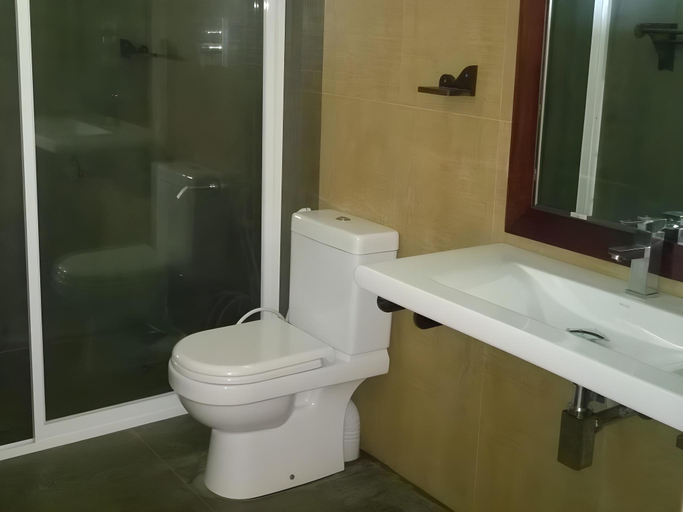Bathroom, Blue Fox Holidays, Hikkaduwa