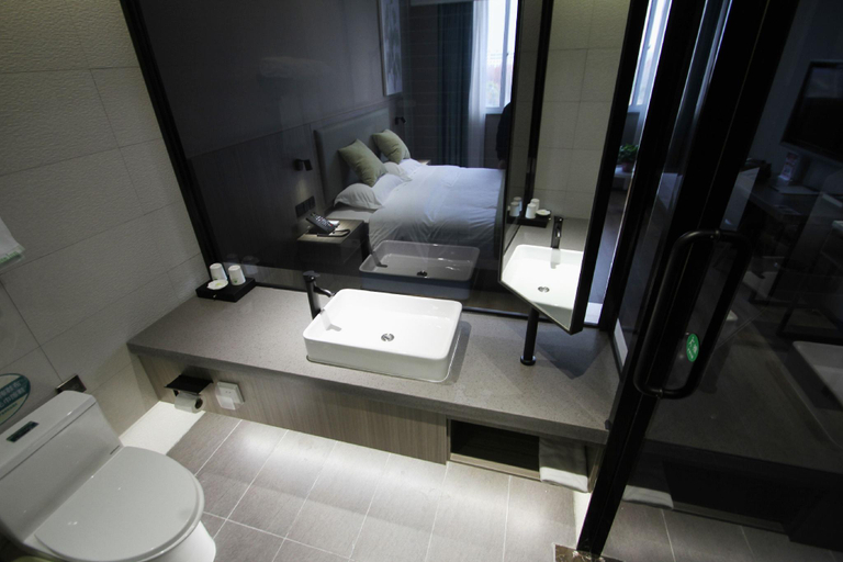 Bathroom 3, GreenTree Inn Express Yancheng Tinghu District Environmental Protection Industrial Park, Yancheng
