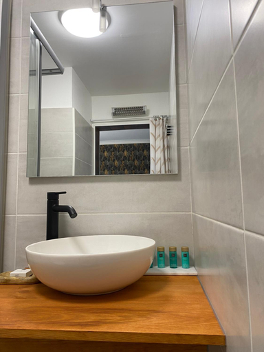 Bathroom, Villa Liberty, Vaucluse
