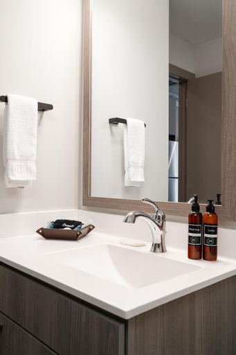 Bathroom 4, Sable 307 - One Bedroom, Hennepin