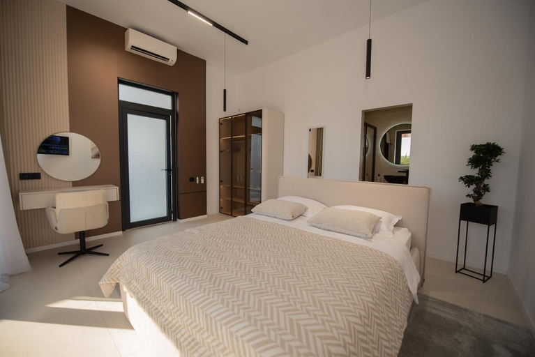 Bedroom 2, More Medici Apartments, Omiš