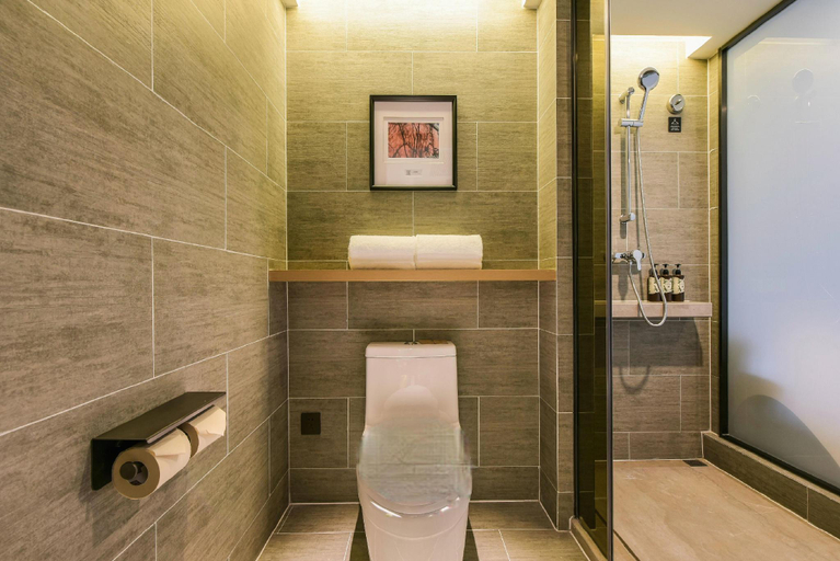 Bathroom 3, Atour Hotel Beijing Lize Finance Business Unit, Beijing