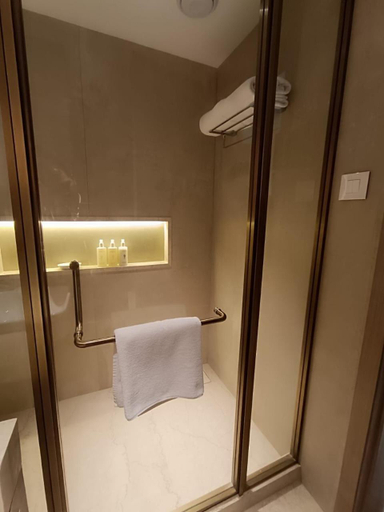 Bathroom 5, Sun N Sand Shirdi Hotel, Ahmadnagar