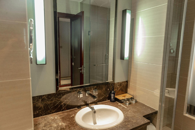 Bathroom 3, Dongcheng Harbor Hotel, Yueyang