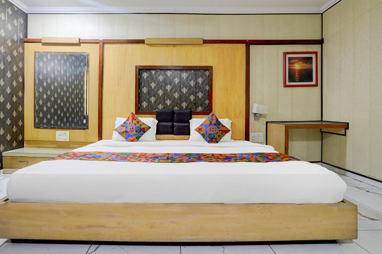 Bedroom 2, Hotel Rahul, Nagpur