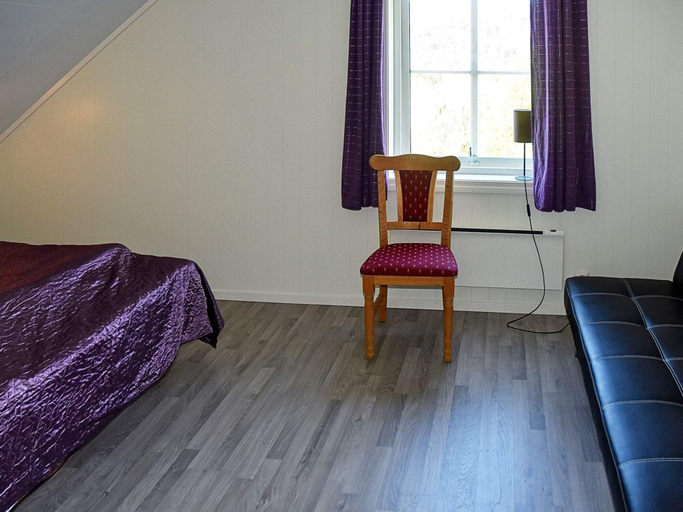 Bedroom 2, 4 Star Holiday Home in Onarheim, Tysnes
