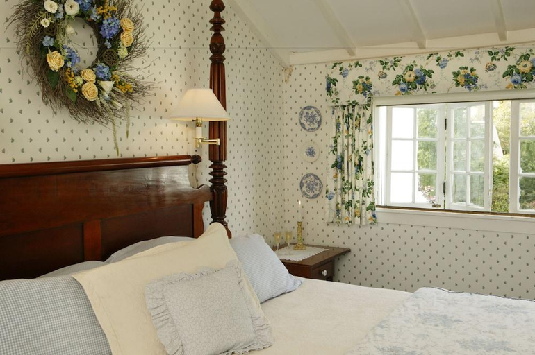 Bedroom 2, Captains House Inn, Barnstable