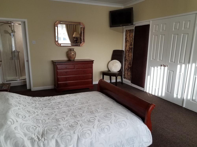 Bedroom 2, The Mayfair Lodge - Caravaning, Glamping & Camping, Hartlepool
