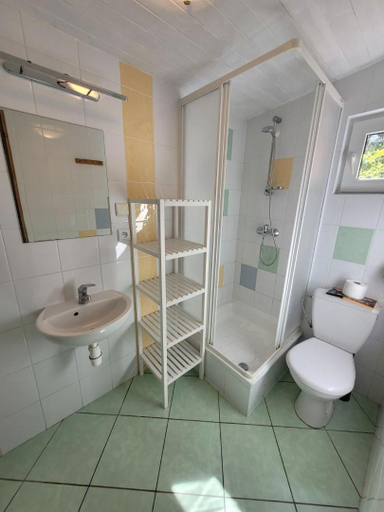 Bathroom 3, OW Krakus I - pokoje i domki, Nowy Dwór Gdański