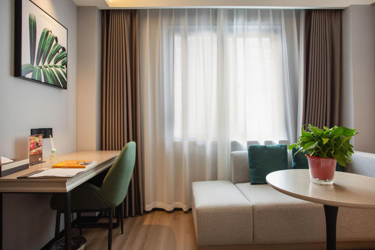 Others 5, Green Tree Inn Huainan Square South Road, Huainan