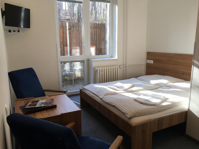 Bedroom 2, Sporthotel Barborka, České Budějovice