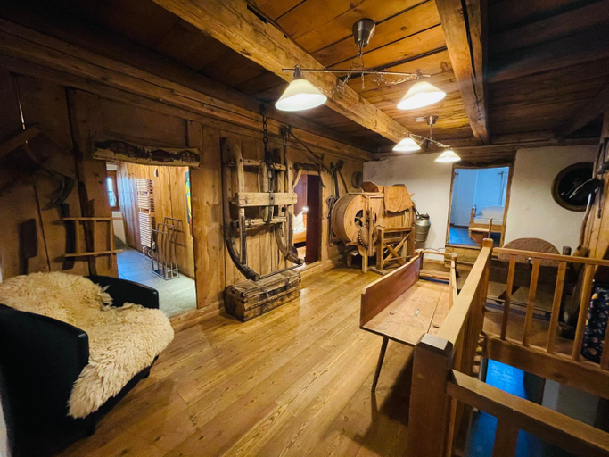 Bedroom 2, Chasa Veglia, Inn