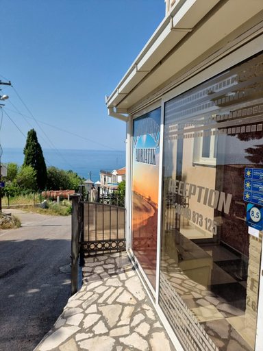 Others 3, Apartments Adriatik