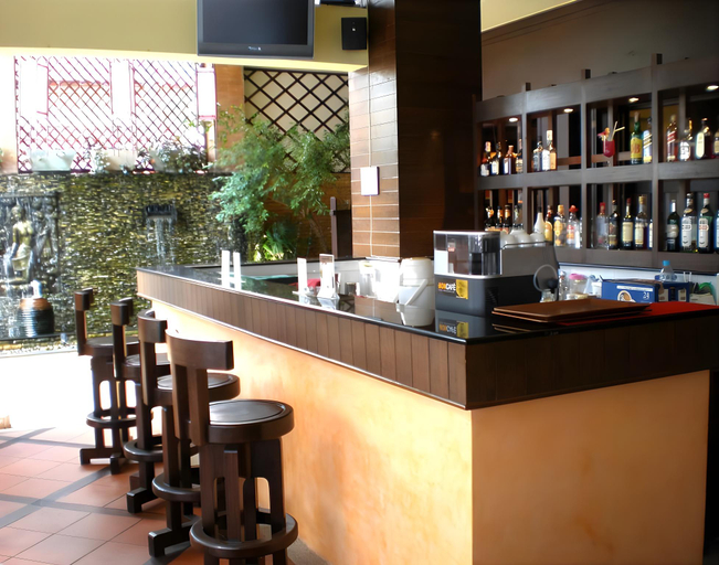 Food & Drinks 4, Rattana Beach Hotel by Shanaya, Pulau Phuket