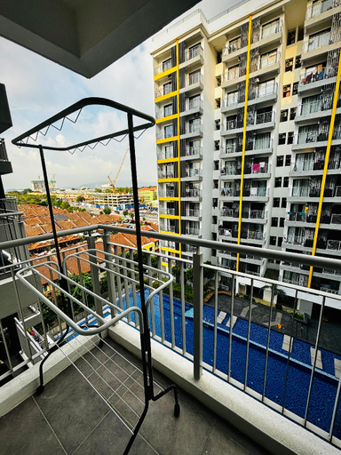 Balcony/terrace, Shem's DK Impian Airport Subang with Balcony, Shah Alam