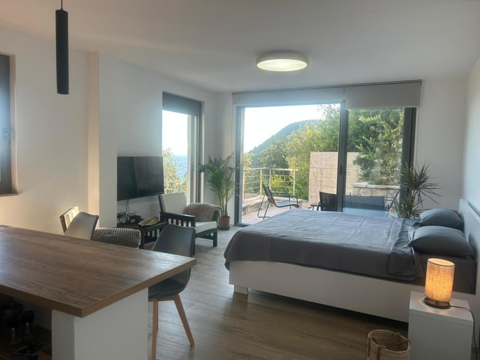Bedroom 3, MONGOOSE