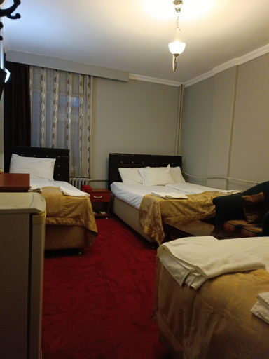 Others 2, Buyuk Akcay Hotel, Merkez