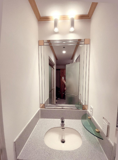 Bathroom 3, Sinchon Apartments, Mapo