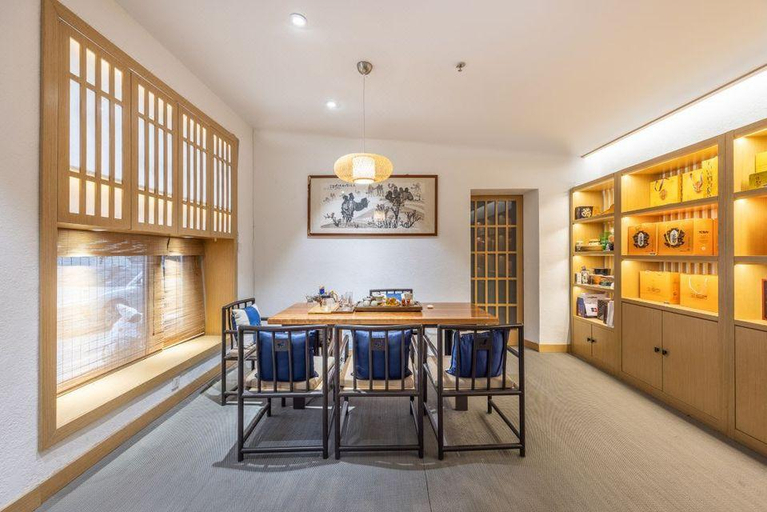 Food & Drinks 3, Lavande Hotel Lanzhou Zhengning Road, Lanzhou