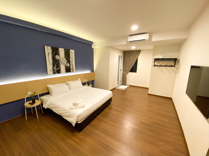 Bedroom 2, The Waterfront Apartment B202, Malacca City