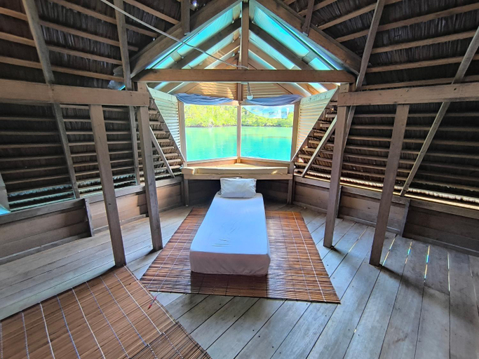 Others 5, Flotopia villa, Raja Ampat