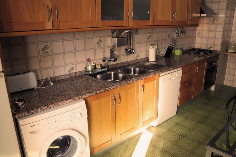 Private kitchen 5, Urban Beach - Vista Rio, Portimão