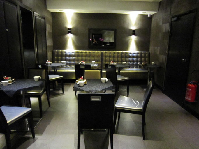 Food & Drinks 5, L'Adresse, Paris