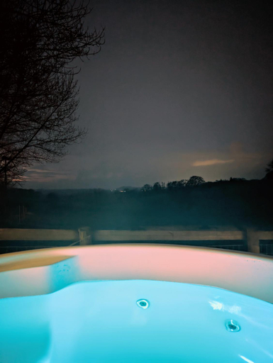 Sport & Beauty 4, Caplor Glamping & Lodges, Herefordshire