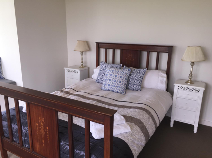 Bedroom 3, Soft Leaf Farmstay, Franklin