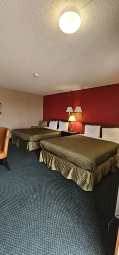 Others 5, Colonial Inn, Dubuque