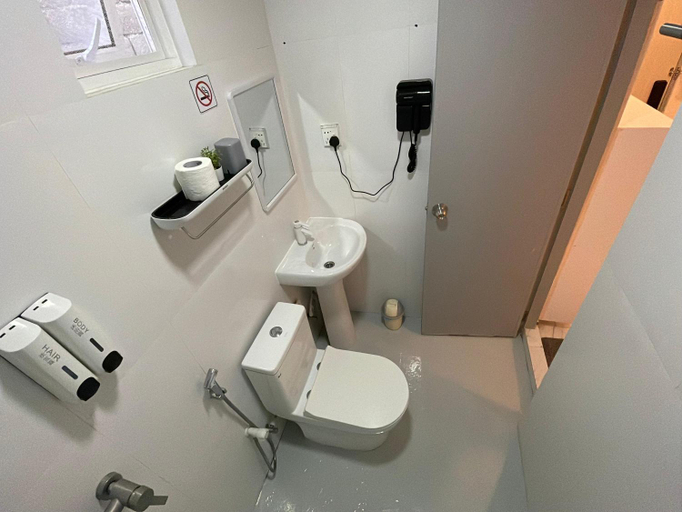 Bathroom 2, Empyrean Beach Stay at Thulusdhoo, Kaafu Atoll
