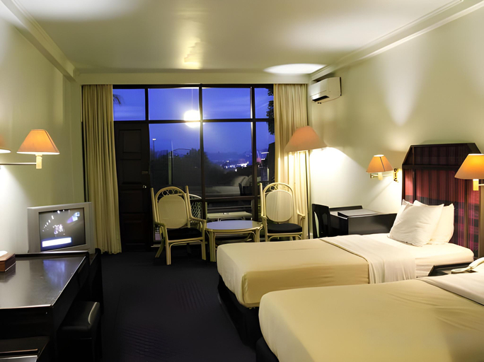 Bedroom 2, Mesra International Hotel, Samarinda