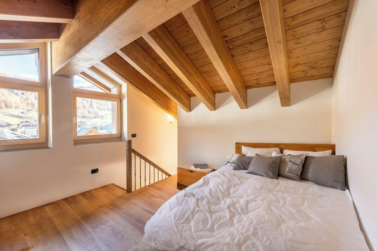 Bedroom 3, Residence Nevegall, Sondrio