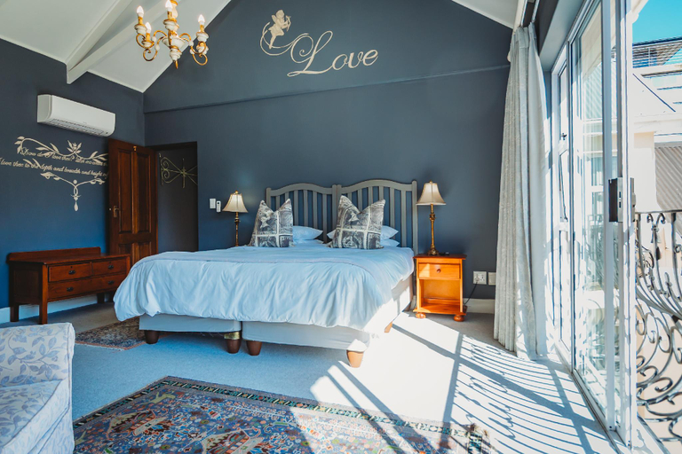 Bedroom 3, Acorn Guest House, Eden